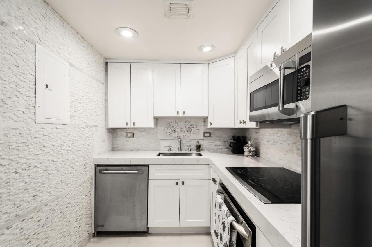 Two Bedroom Two Bath Apartment 2 Block To Beach ميامي بيتش المظهر الخارجي الصورة